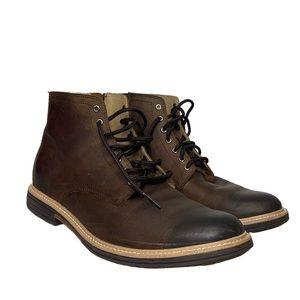 Ugg Men’s Chandon Lace-Up Boot brown size 8.5 almost new